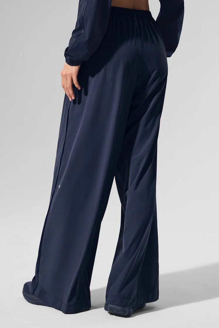 ALO YOGA Breezy Wide Leg Pant