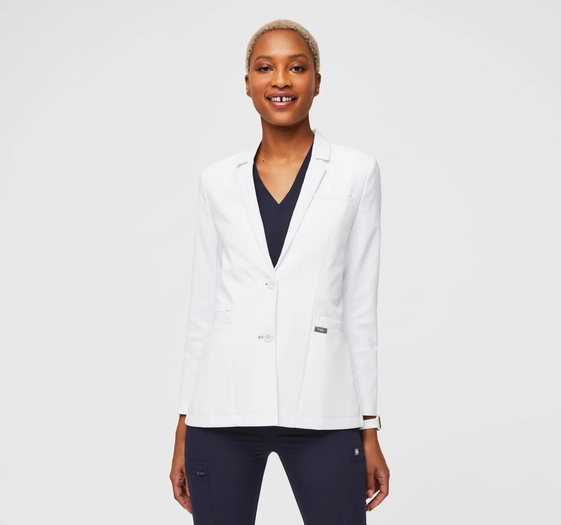 Bellevue Short Lab Coat
