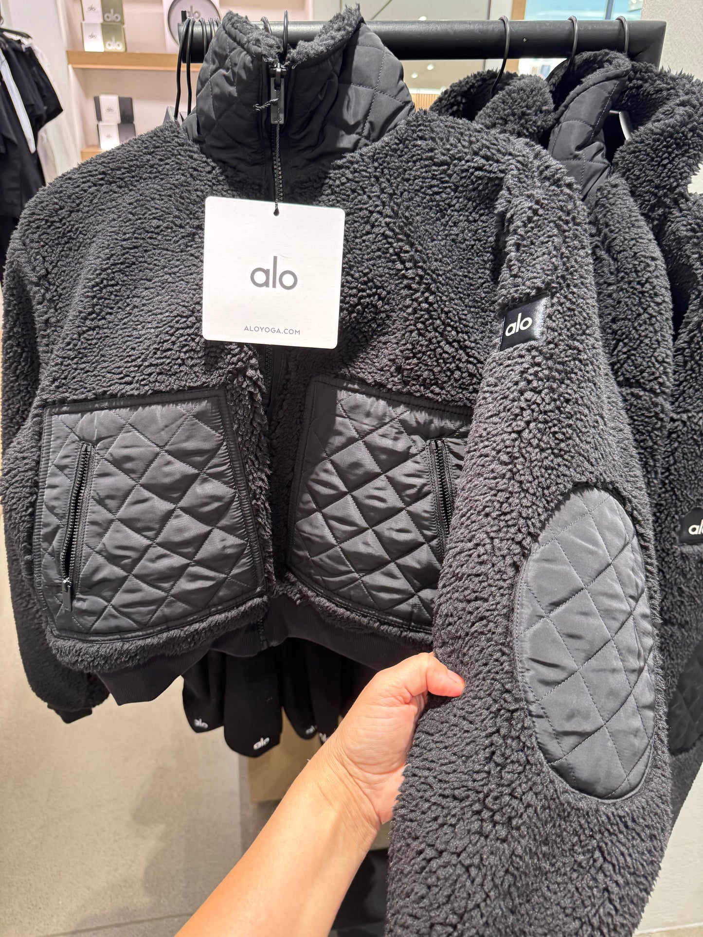 Sherpa Edge Bomber