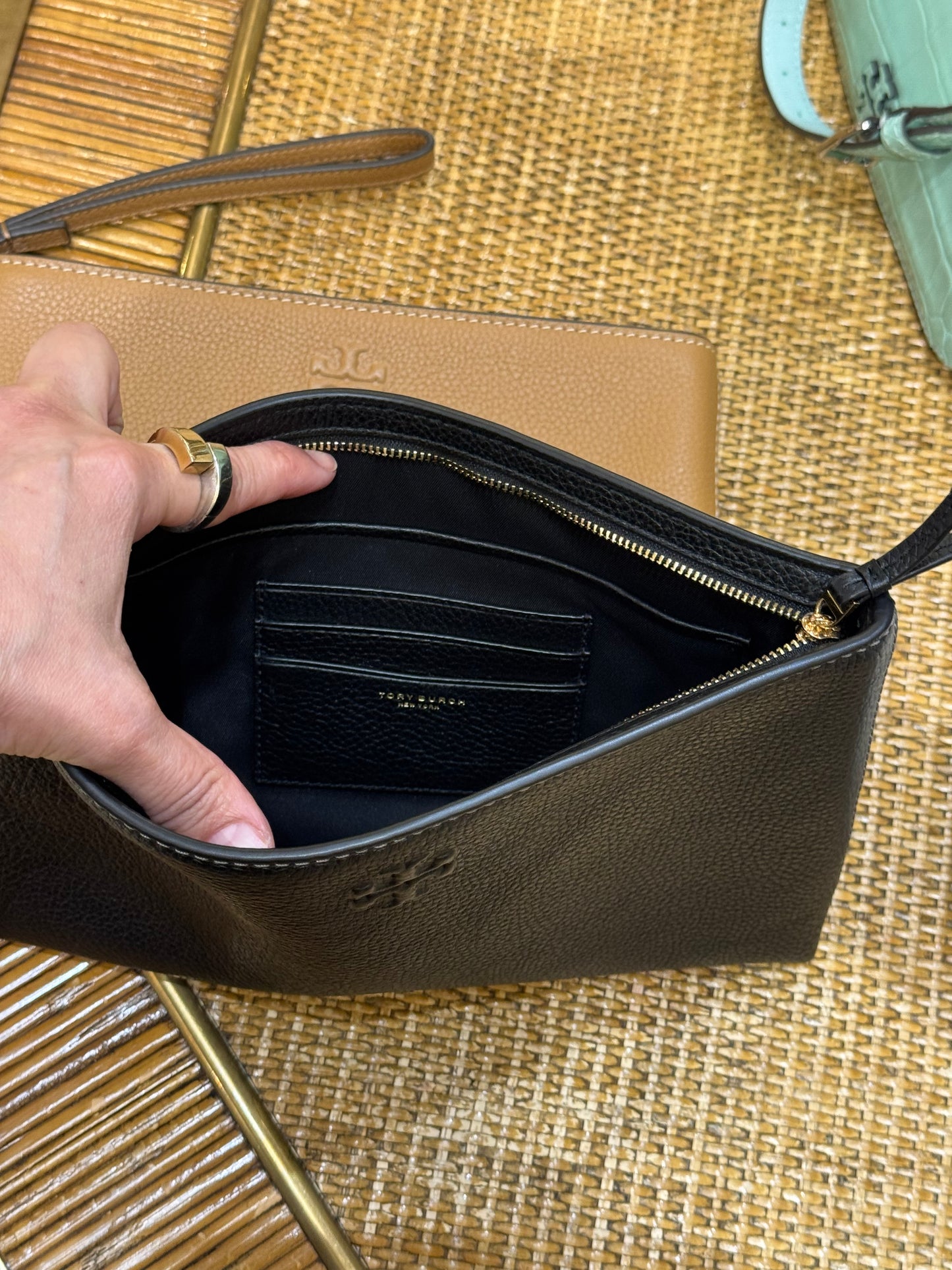 Thea Clutch