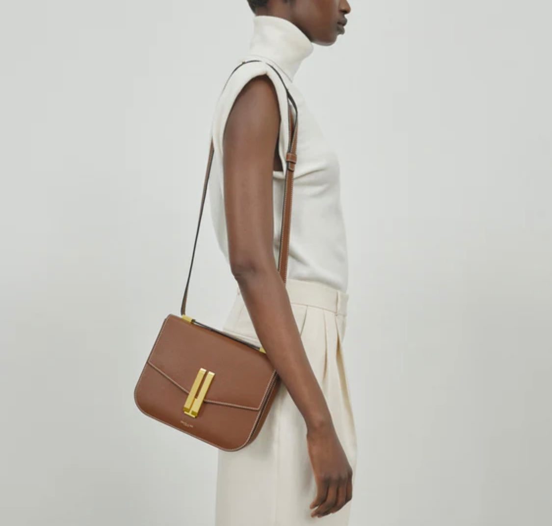 The Vancouver,
Tan Small Grain Ecru Stitching