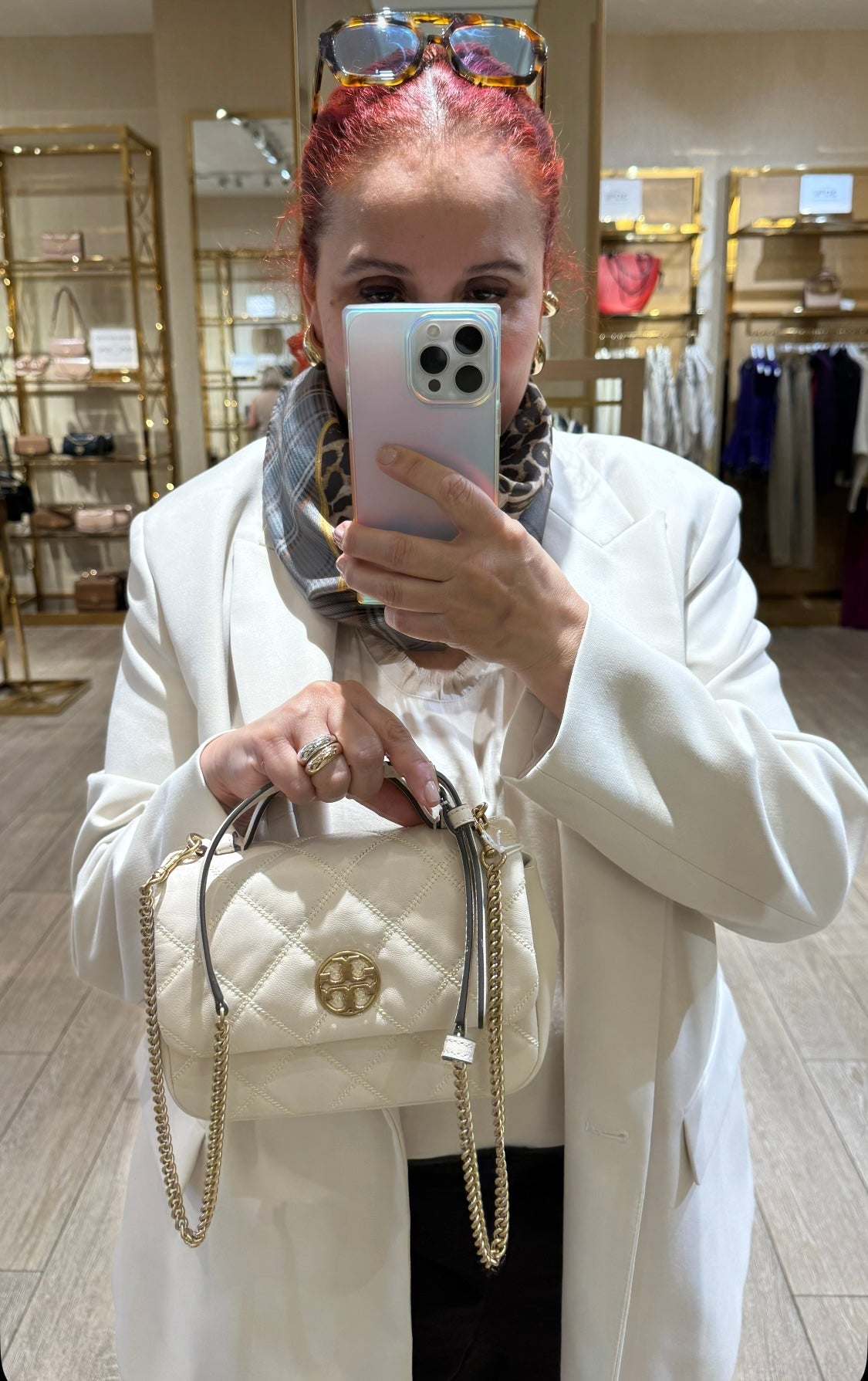 Willa top handle