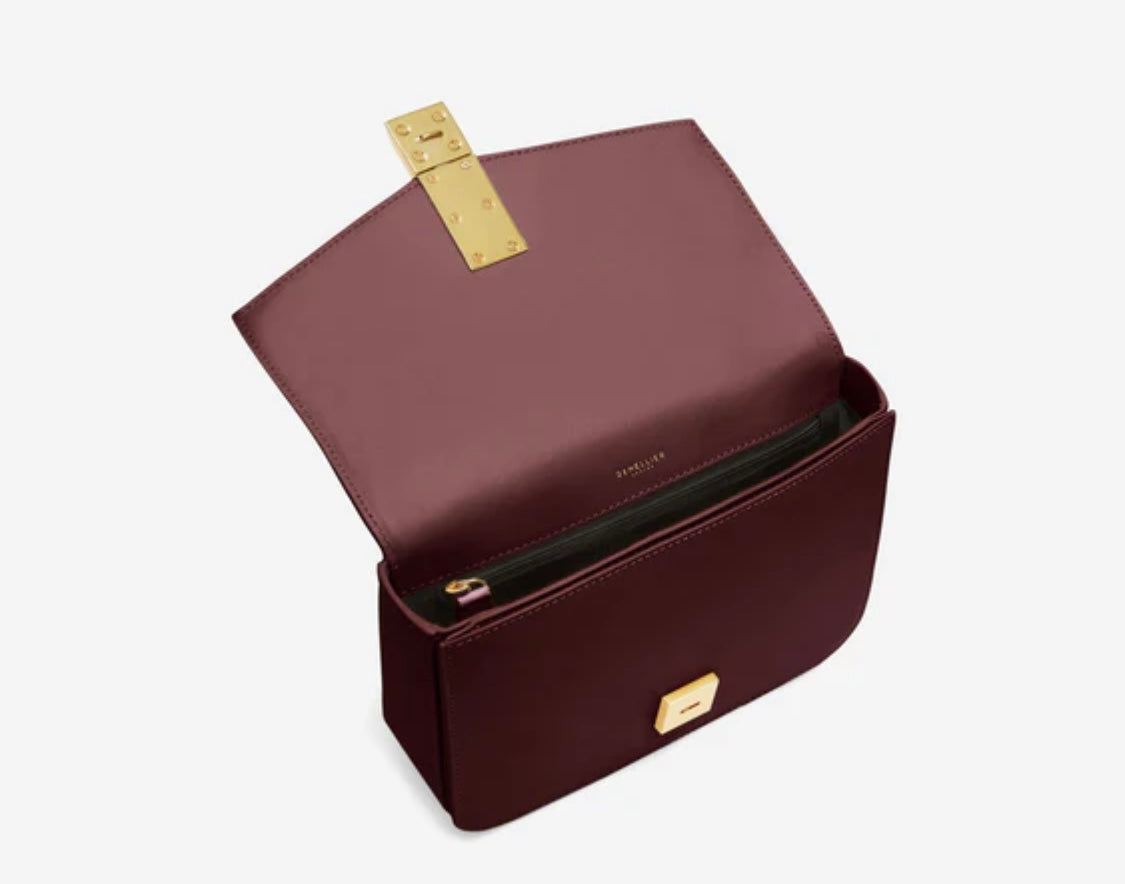 The Vancouver,
Burgundy Smooth