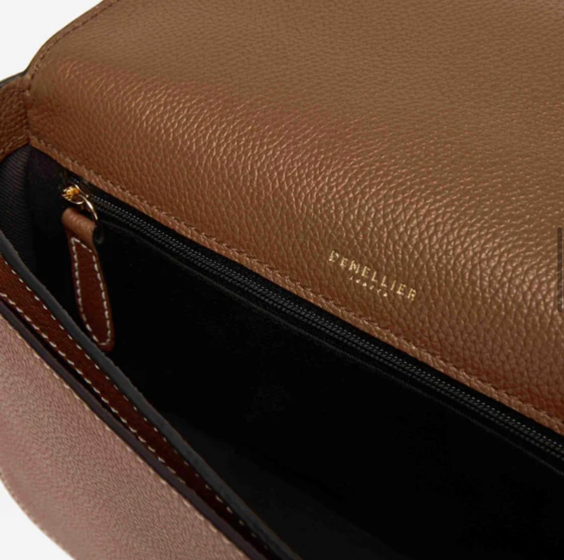 The Vancouver,
Tan Small Grain Ecru Stitching