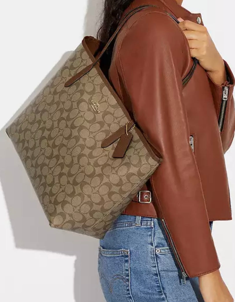 City Tote Bag In Micro Signature Canvas