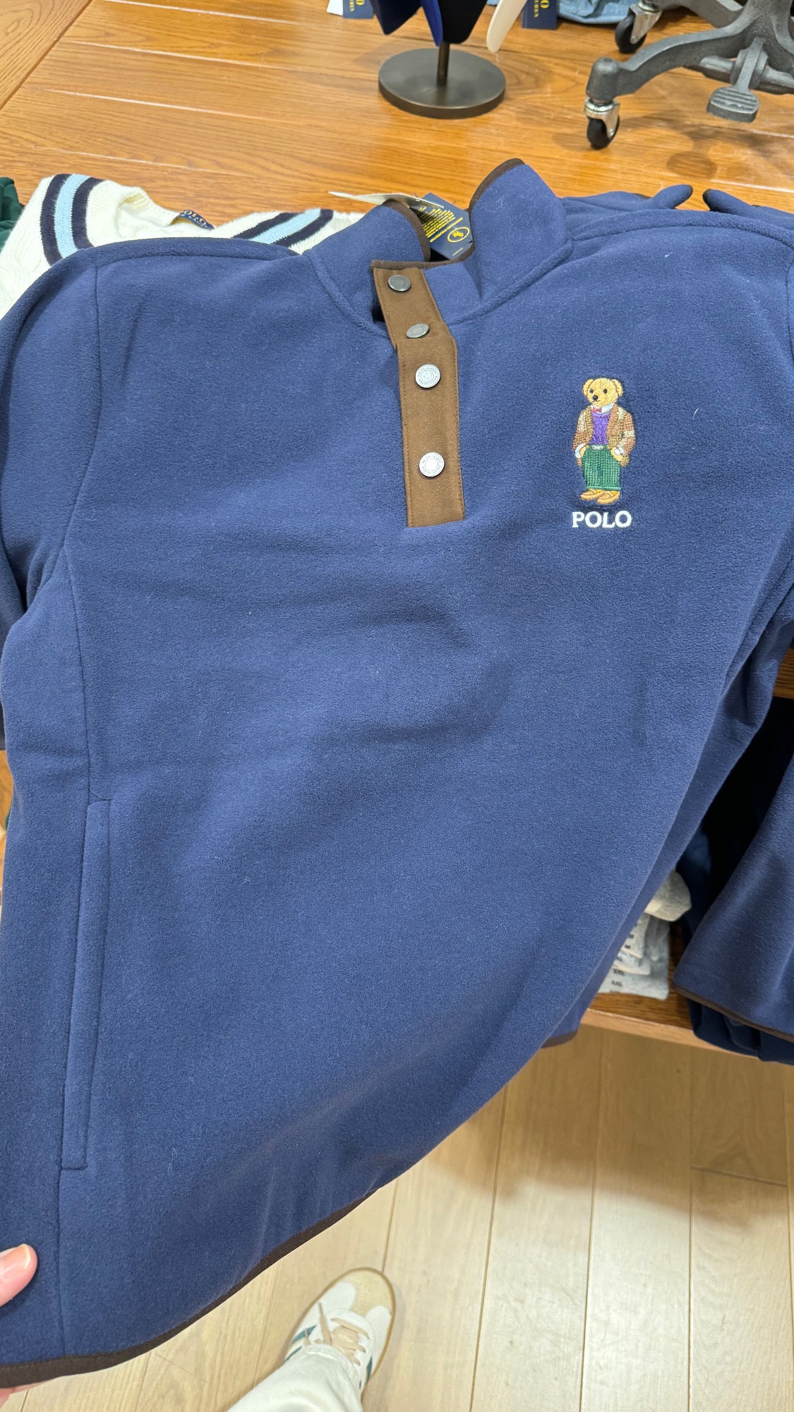 Erkek dügmeli sweatshirt