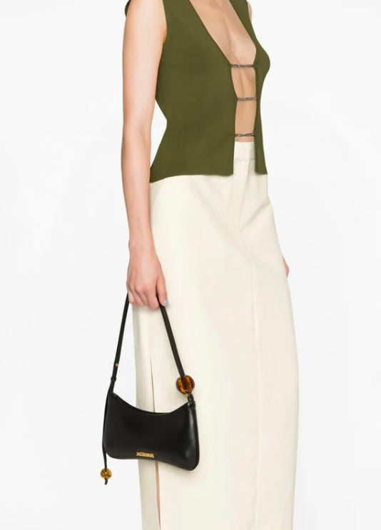 JACQUEMUS
Le Bisou Perle