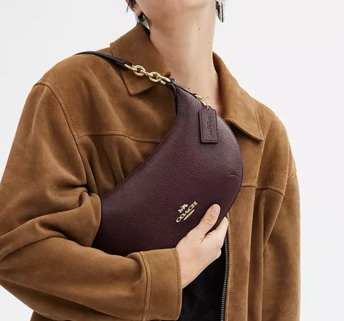 Payton Hobo Bag In Signature