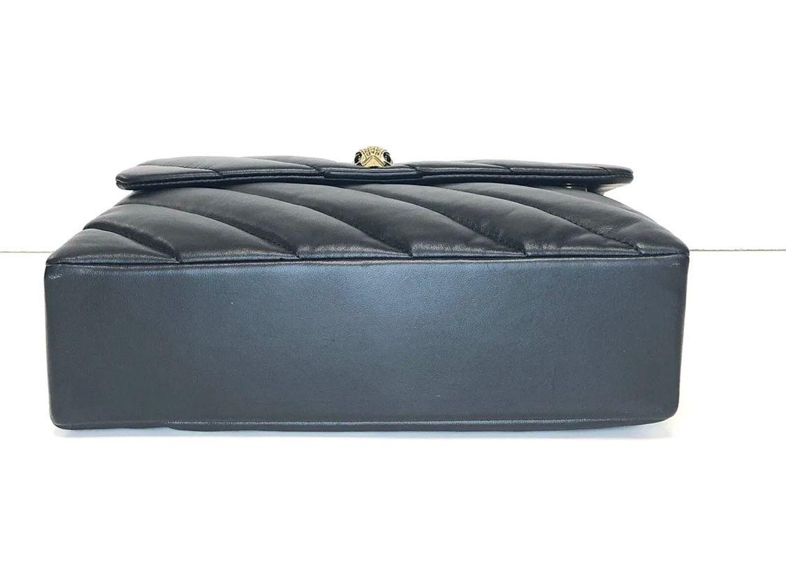 Kensington Large Soho Leather Shoulder Bag
