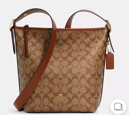 Val Duffle Bag In Signature Canvas