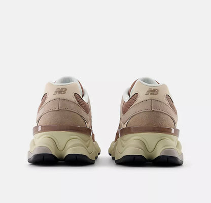New balance Sparrow with flat taupe and vintage rose