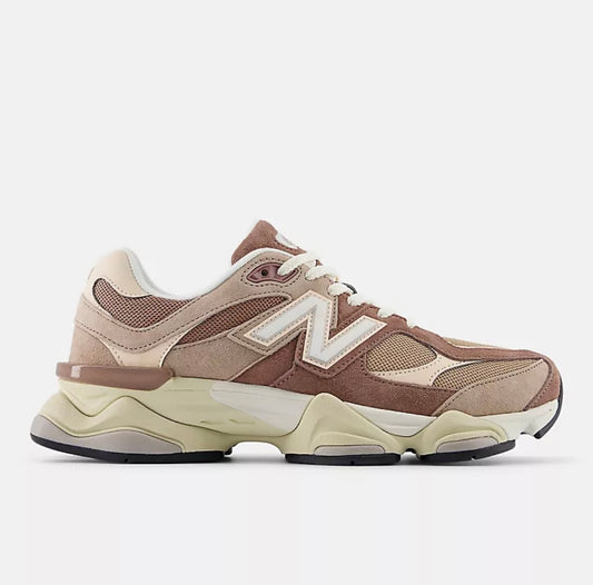 New balance Sparrow with flat taupe and vintage rose