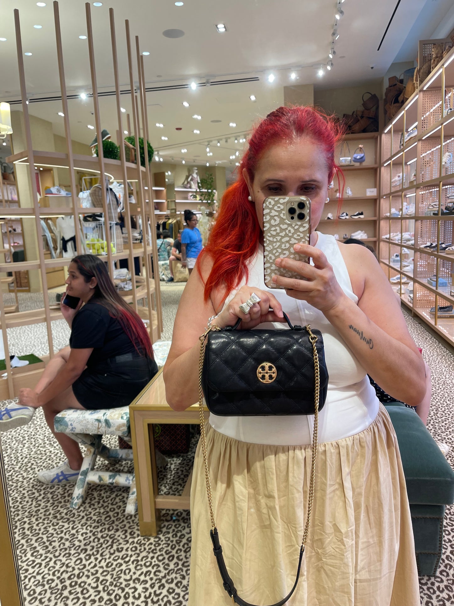 Tory Burch Willa Top Handle renkler için➡️