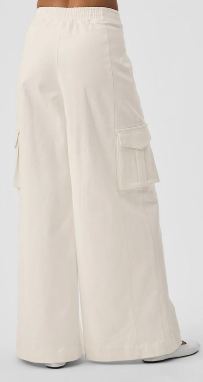 Show Off Cargo Wide Leg Trouser RENKLER➡️