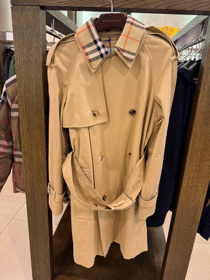 Burberry Trench coat