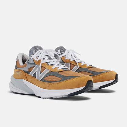 990v6 Made in USA Workwear